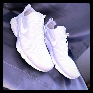 All white Nike prestos